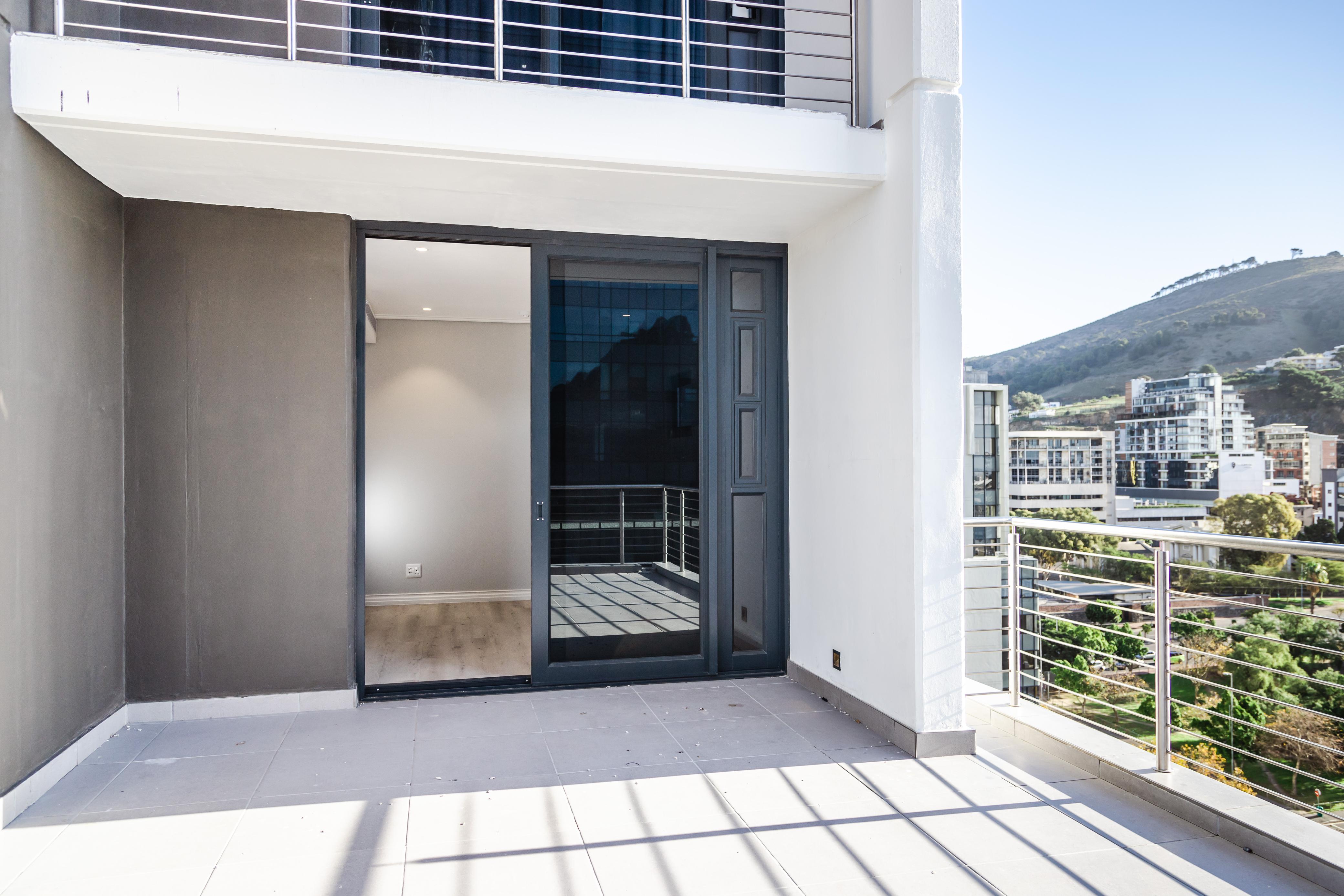 2 Bedroom Property for Sale in Cape Town City Centre Western Cape